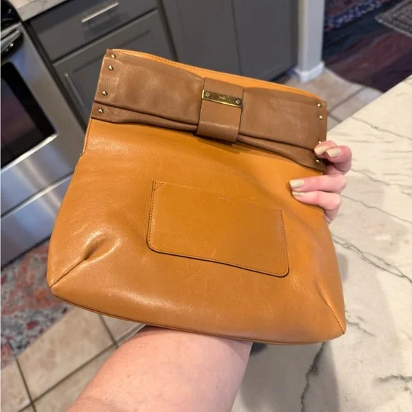 Authentic Chloé Tan Leather Bow Clutch Gold Hardware Flap Envelope Bag - Picture 10 of 14